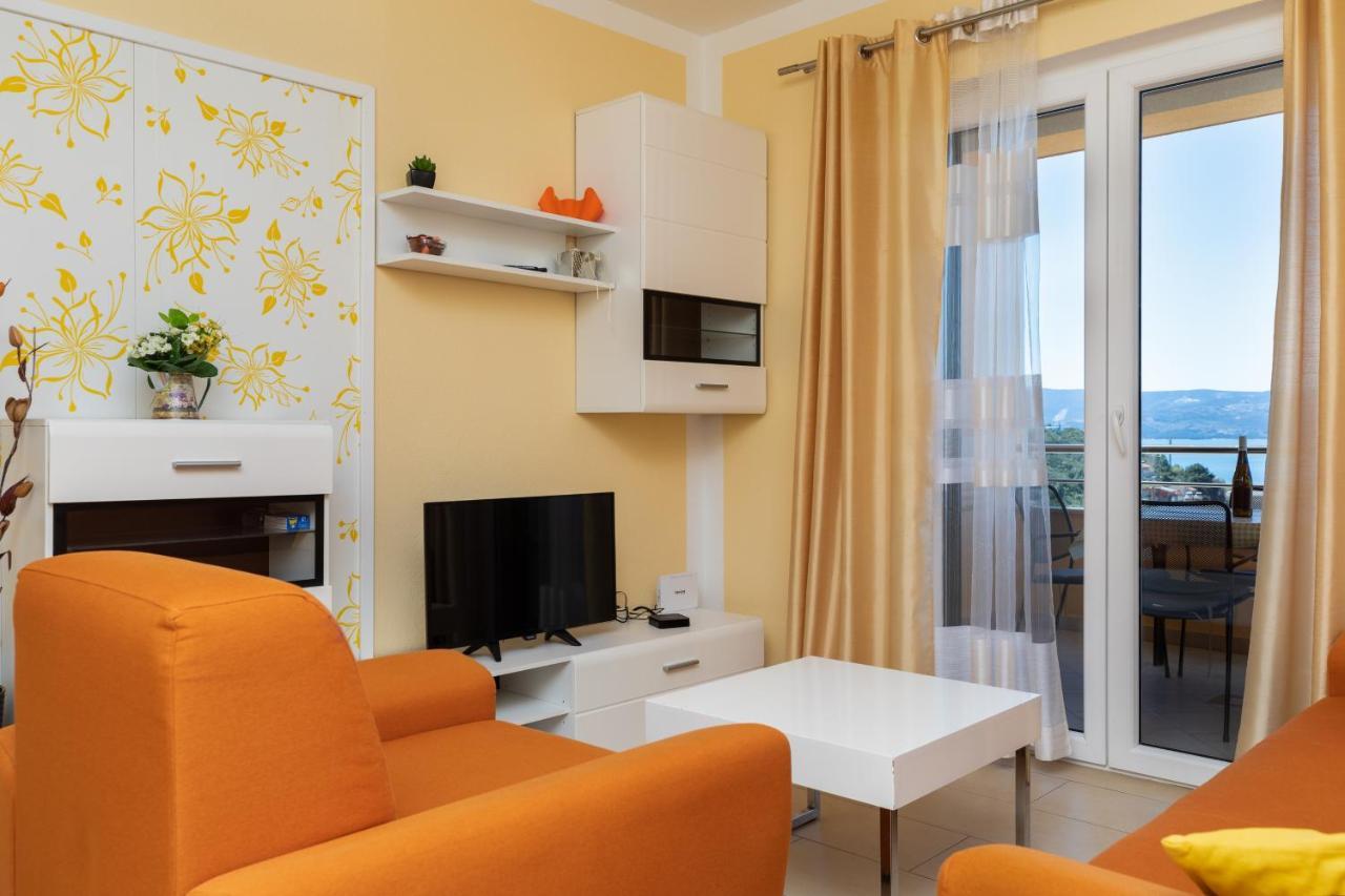 Apartments With A Parking Space Dugi Rat, Omis - 19516 外观 照片
