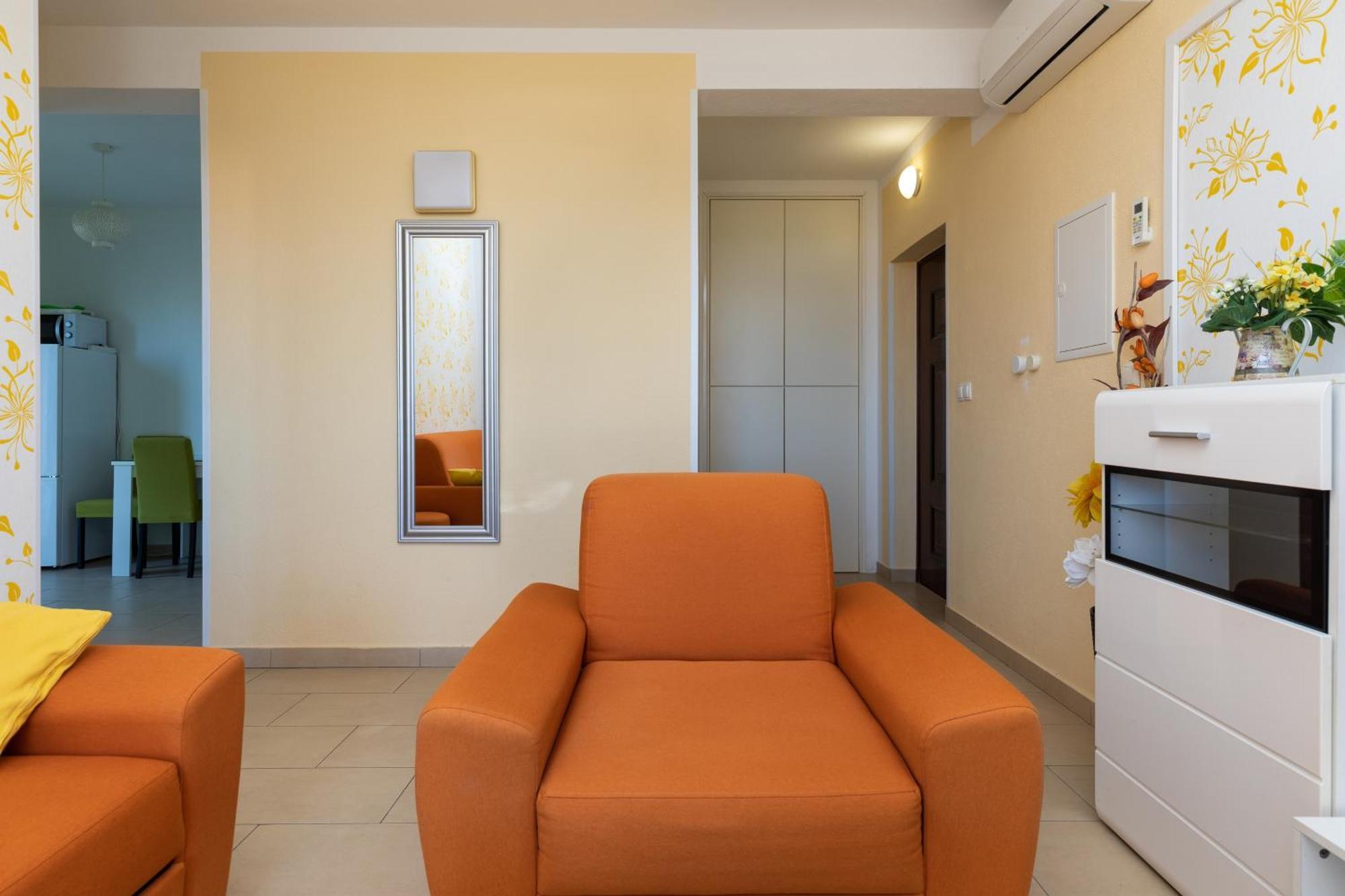 Apartments With A Parking Space Dugi Rat, Omis - 19516 客房 照片